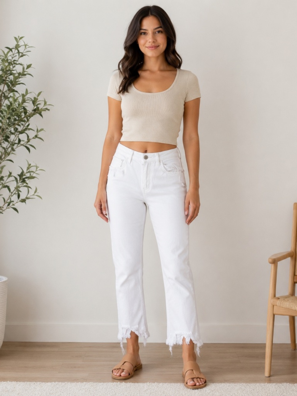 McGuire Women’s White Straight Leg Jeans Size 27 Distressed Frayed Hem Cropped